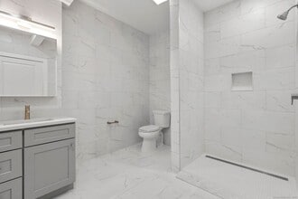 1546 Chapel St in New Haven, CT - Building Photo - Building Photo