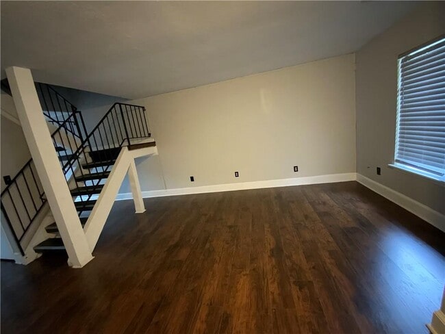 2753 Whitewater Ct in Austell, GA - Foto de edificio - Building Photo