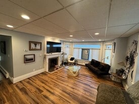 1505 London Rd in Duluth, MN - Building Photo