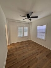 Fenwick, 8450 - Floralita, 10560 in Sunland, CA - Building Photo - Interior Photo