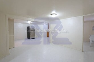 1402 Lusitana St in Honolulu, HI - Foto de edificio - Building Photo
