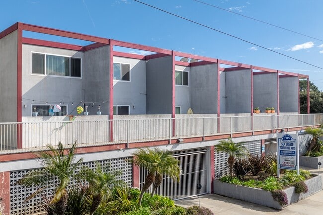 Sea Breeze Townhome Apartments