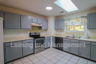 1240 Llewellyn Rd in Mount Pleasant, SC - Building Photo - Building Photo