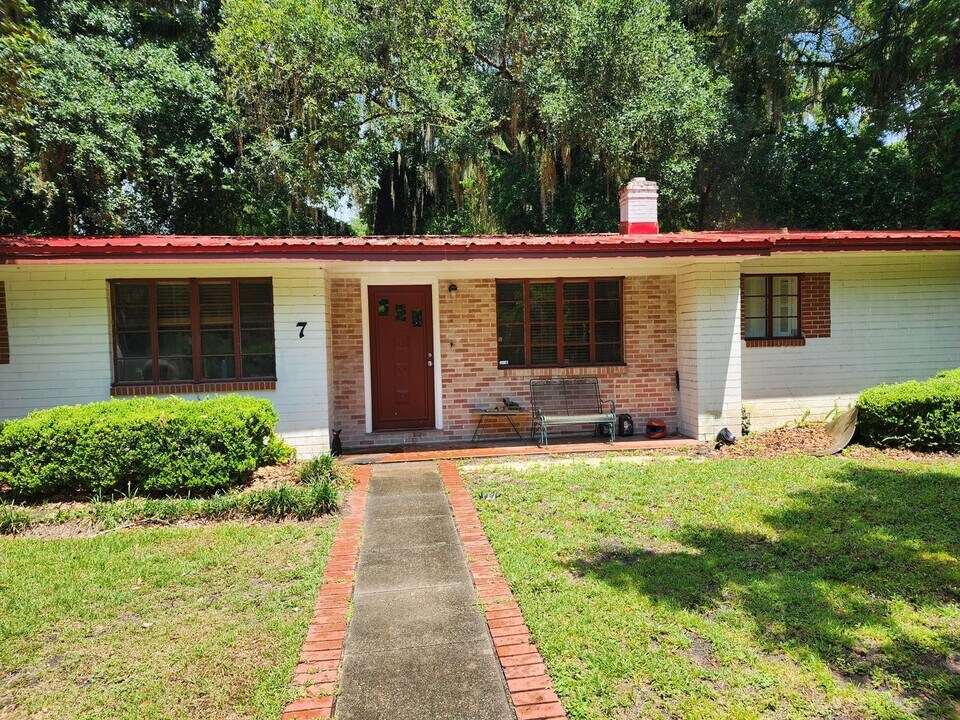 7 SW 26th St in Gainesville, FL - Building Photo