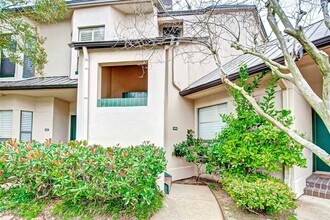 4144 Greystone Way in Sugar Land, TX - Building Photo - Building Photo