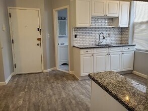 6006 Bergenline Ave in West New York, NJ - Building Photo - Building Photo