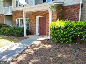 101 Spring Heights Ln in Smyrna, GA - Building Photo