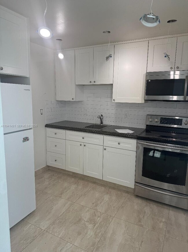 1844 Adams St in Hollywood, FL - Building Photo - Building Photo