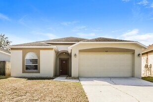 327 Sand Ridge Dr in Valrico, FL - Building Photo