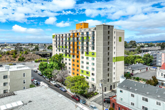 Northgate Terrace in Oakland, CA - Building Photo - Building Photo