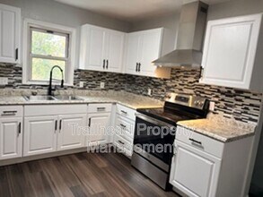 2911 N Walnut St in Avondale, MO - Building Photo - Building Photo