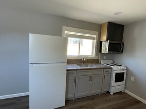 1119 Elgin St in San Lorenzo, CA - Building Photo - Building Photo