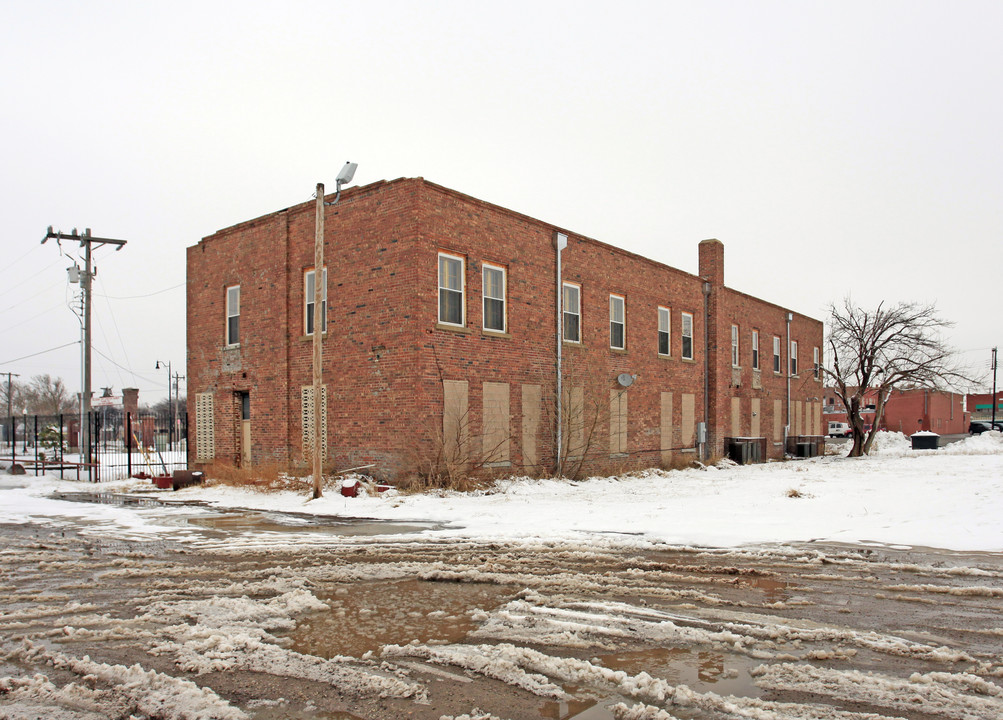 2400 Exchange Ave in Oklahoma City, OK - Building Photo