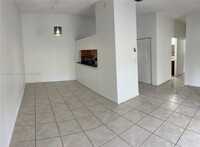 18256 Mediterranean Blvd in Hialeah, FL - Building Photo - Building Photo