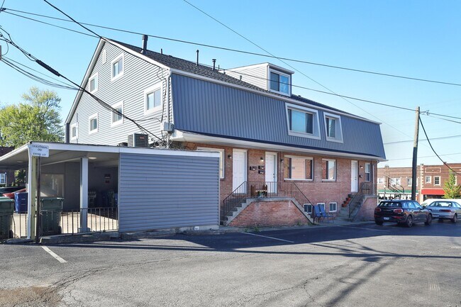 3318 N High St in Columbus, OH - Building Photo - Building Photo