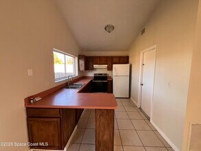 1163 Beacon St NW in Palm Bay, FL - Building Photo - Building Photo