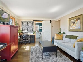 5536 S 28th Ave in Minneapolis, MN - Building Photo - Building Photo