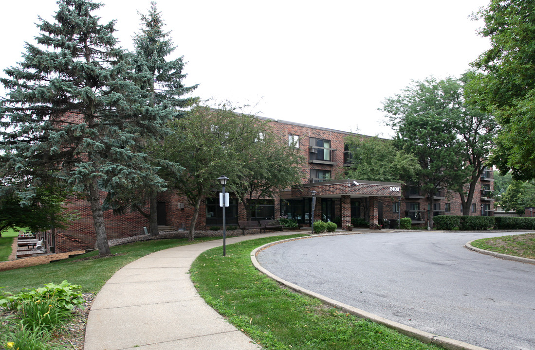 Hamilton House in St. Louis Park, MN - Building Photo