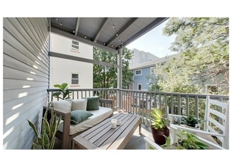 8 Speridakis Ter, Unit T in Cambridge, MA - Building Photo - Building Photo