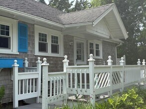 1 Snowberry Ln in Westerly, RI - Building Photo - Building Photo