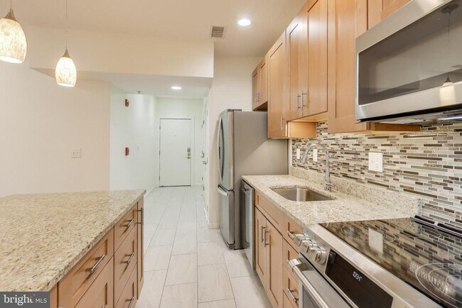 343 Cedar St NW in Washington, DC - Building Photo - Building Photo