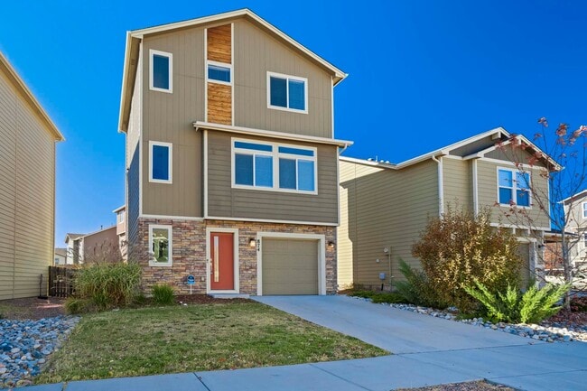 property at 874 Grissom Dr.