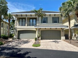 385 Sea Grove Ln in Naples, FL - Building Photo
