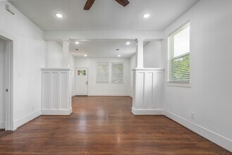 2311 Lee St in Houston, TX - Building Photo - Building Photo