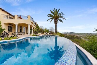 18233 Via Ambiente in Rancho Santa Fe, CA - Building Photo - Building Photo
