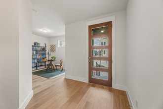 816 Meadowcrest Dr in Plano, TX - Building Photo - Building Photo