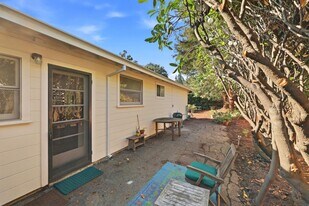 429 Pope St in Menlo Park, CA - Building Photo