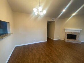 3101 Townbluff Dr in Plano, TX - Foto de edificio - Building Photo