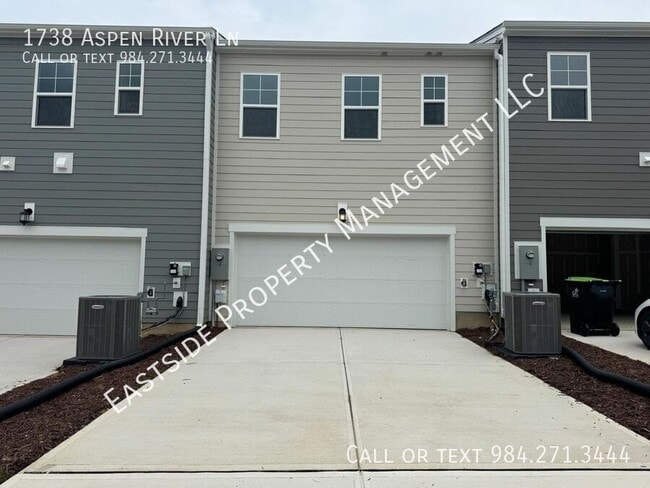 1738 Aspen River Ln in Apex, NC - Building Photo - Building Photo