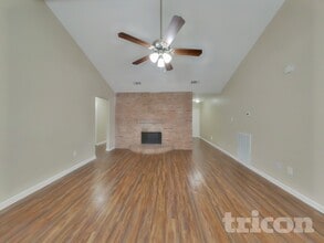 5722 Yorkgate Dr in Spring, TX - Building Photo - Building Photo