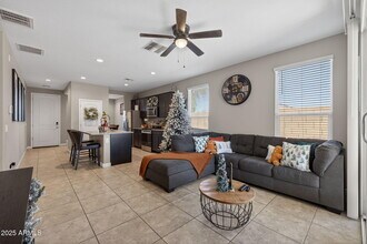 8269 W Rushmore Way in Florence, AZ - Building Photo - Building Photo