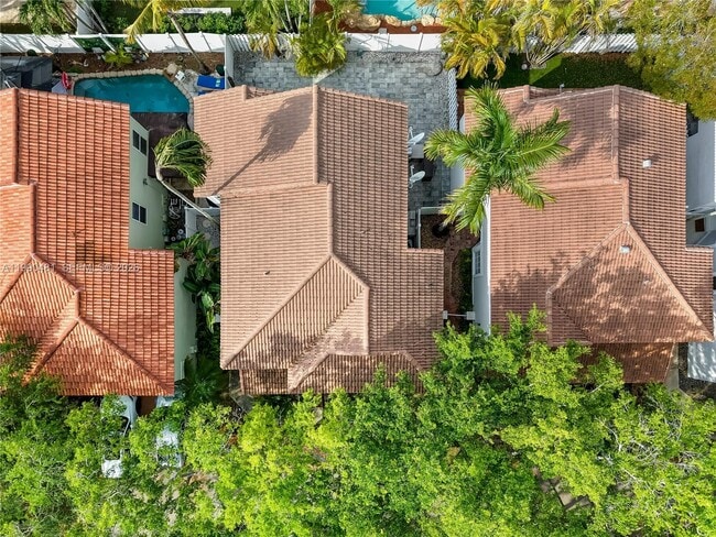 876 Garnet Cir in Weston, FL - Building Photo - Building Photo