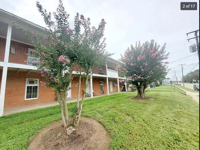 416 S West St in Petersburg, VA - Foto de edificio - Building Photo