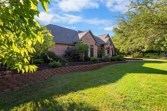 19 Shady Creek Ln in Bridgeport, TX - Building Photo - Building Photo