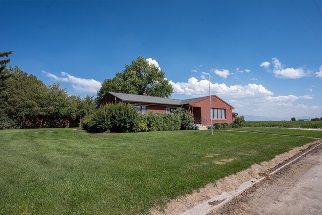 property at 182 S 800 E