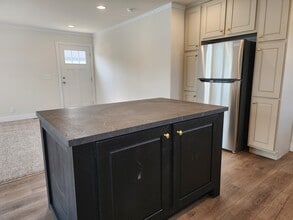 17 Video Ct in Iowa City, IA - Building Photo - Building Photo