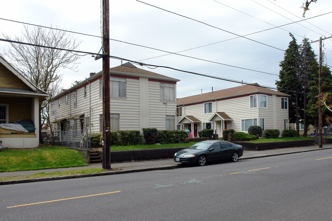 830 NE Killingsworth St in Portland, OR - Foto de edificio