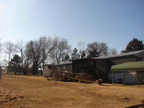 Red Rock Resort in Grove, OK - Foto de edificio - Building Photo