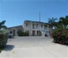 1016 SW 47th Ter in Cape Coral, FL - Foto de edificio - Building Photo