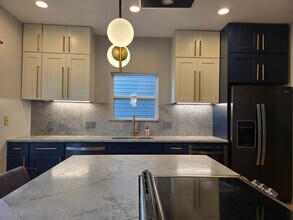 929 Weninger Cir in Cincinnati, OH - Foto de edificio - Building Photo