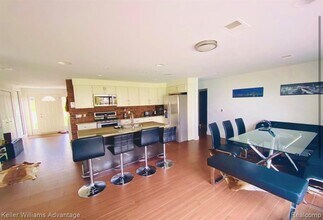 4066 Fieldview Ave in West Bloomfield, MI - Building Photo - Building Photo