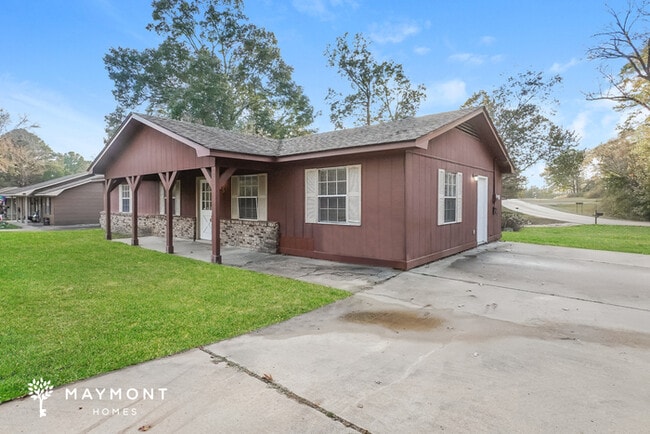 property at 205 Walnut St