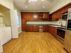 701 Yorkshire Rd NE, Unit Terrace level suite in Atlanta, GA - Building Photo - Building Photo