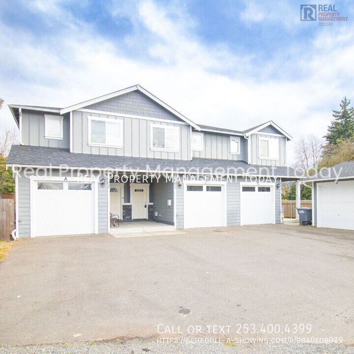 601 5th St in Puyallup, WA - Building Photo