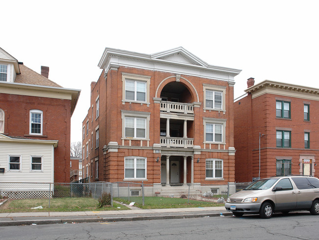 27 Edgewood St in Hartford, CT - Building Photo - Building Photo