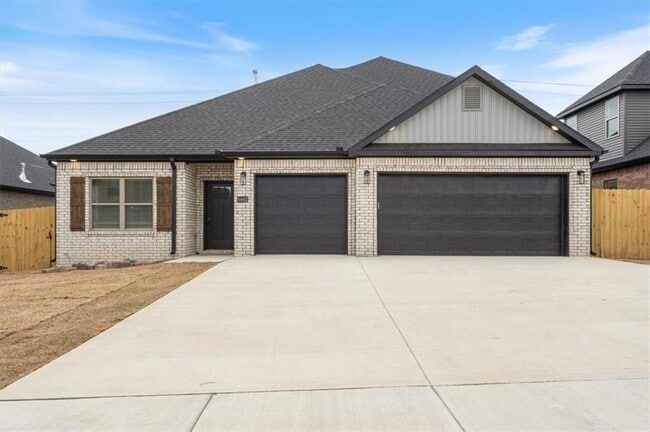 property at 6602 SW Spindle St